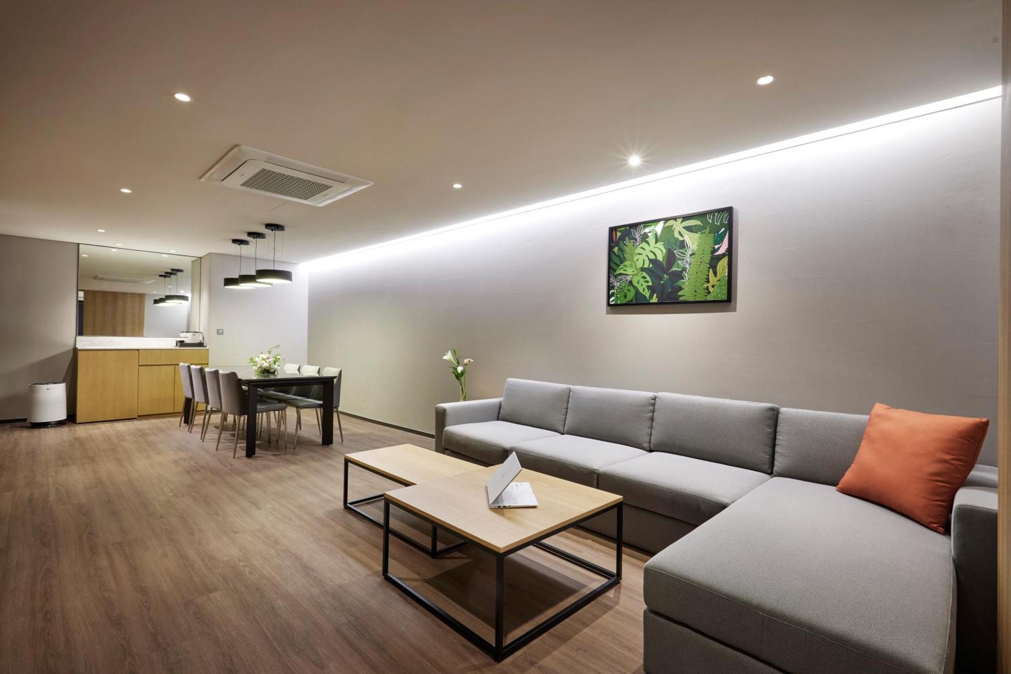 Hotel Interciti Тэджон Экстерьер фото