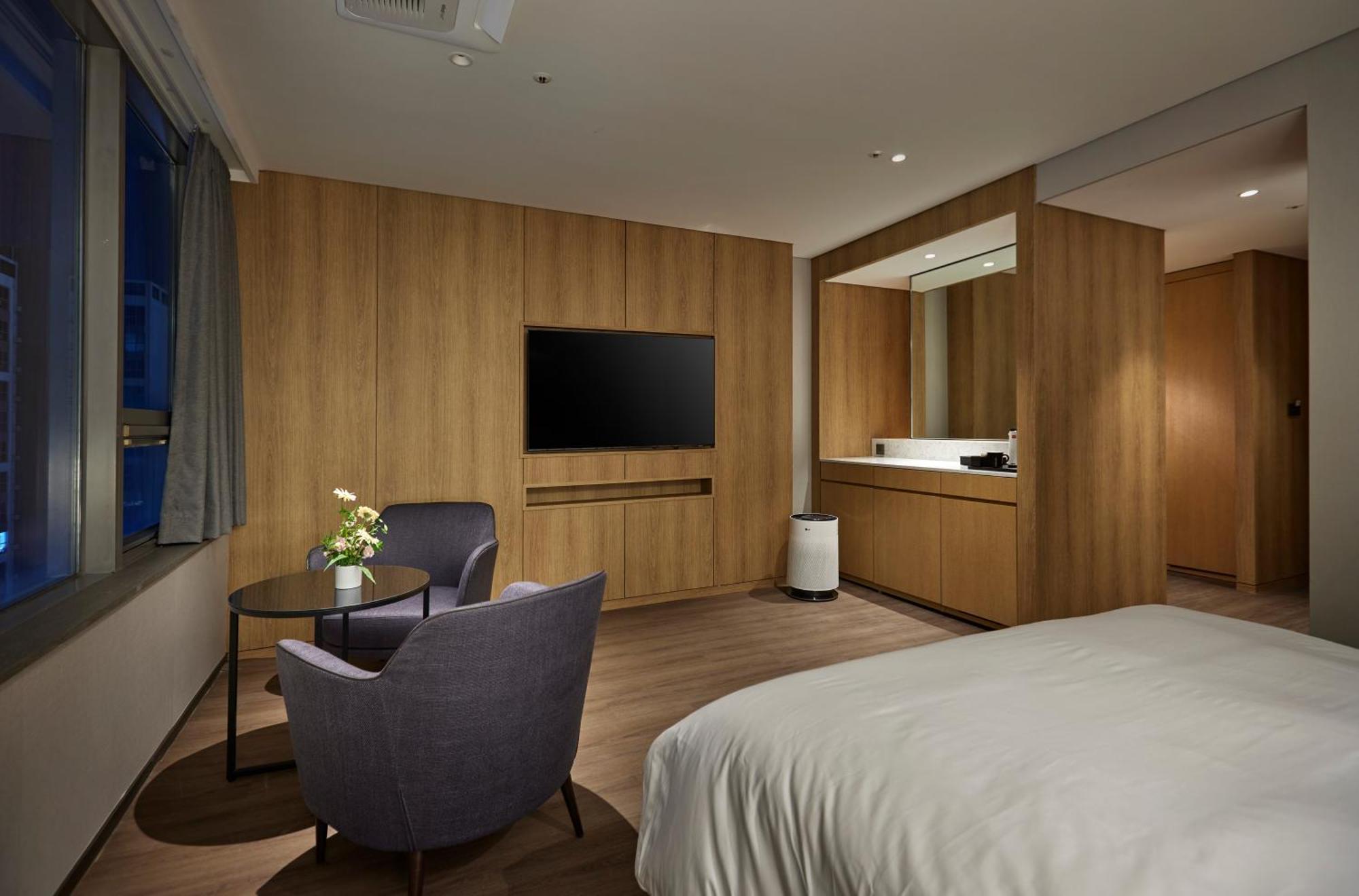 Hotel Interciti Тэджон Экстерьер фото