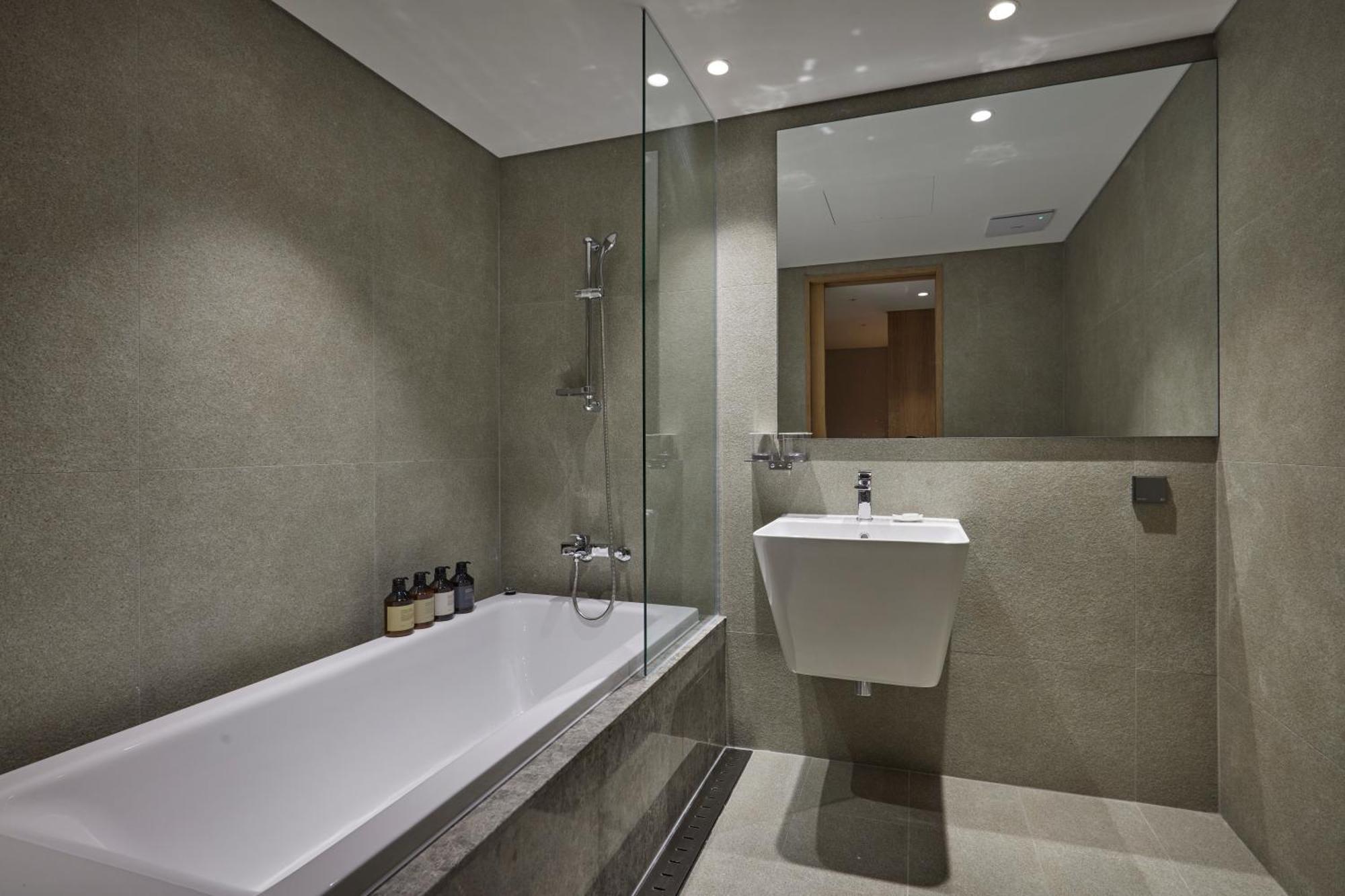 Hotel Interciti Тэджон Экстерьер фото
