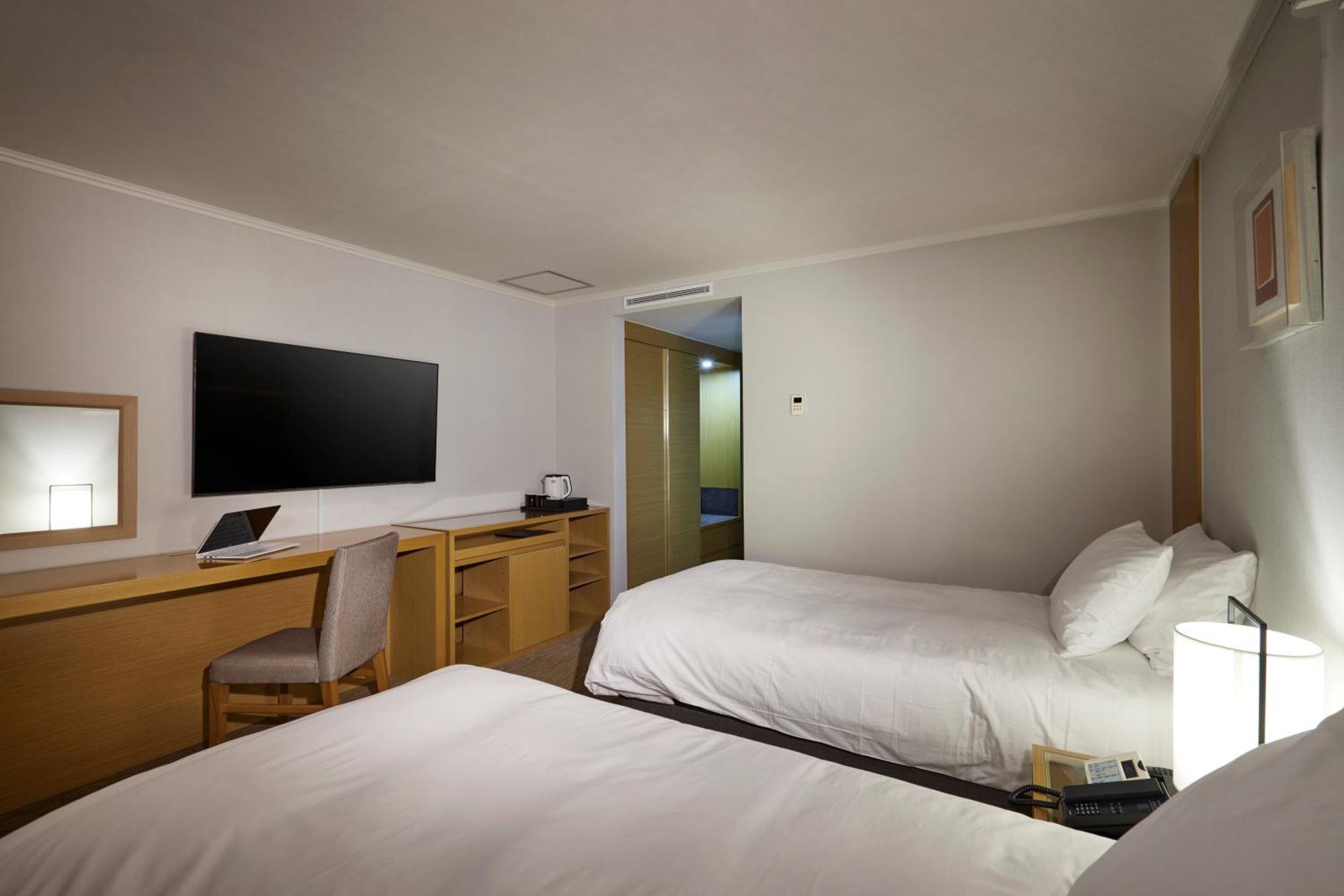 Hotel Interciti Тэджон Экстерьер фото