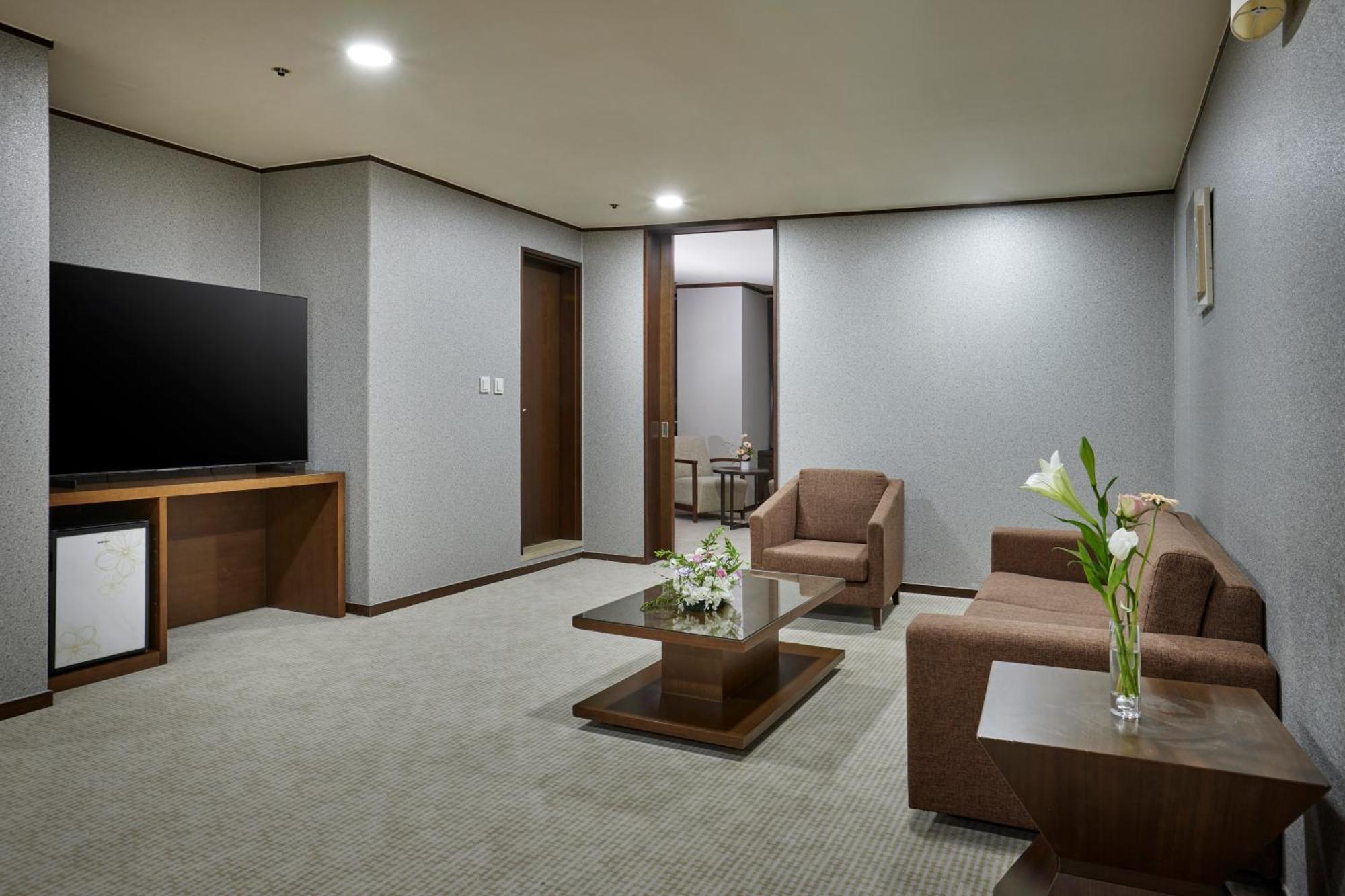 Hotel Interciti Тэджон Экстерьер фото