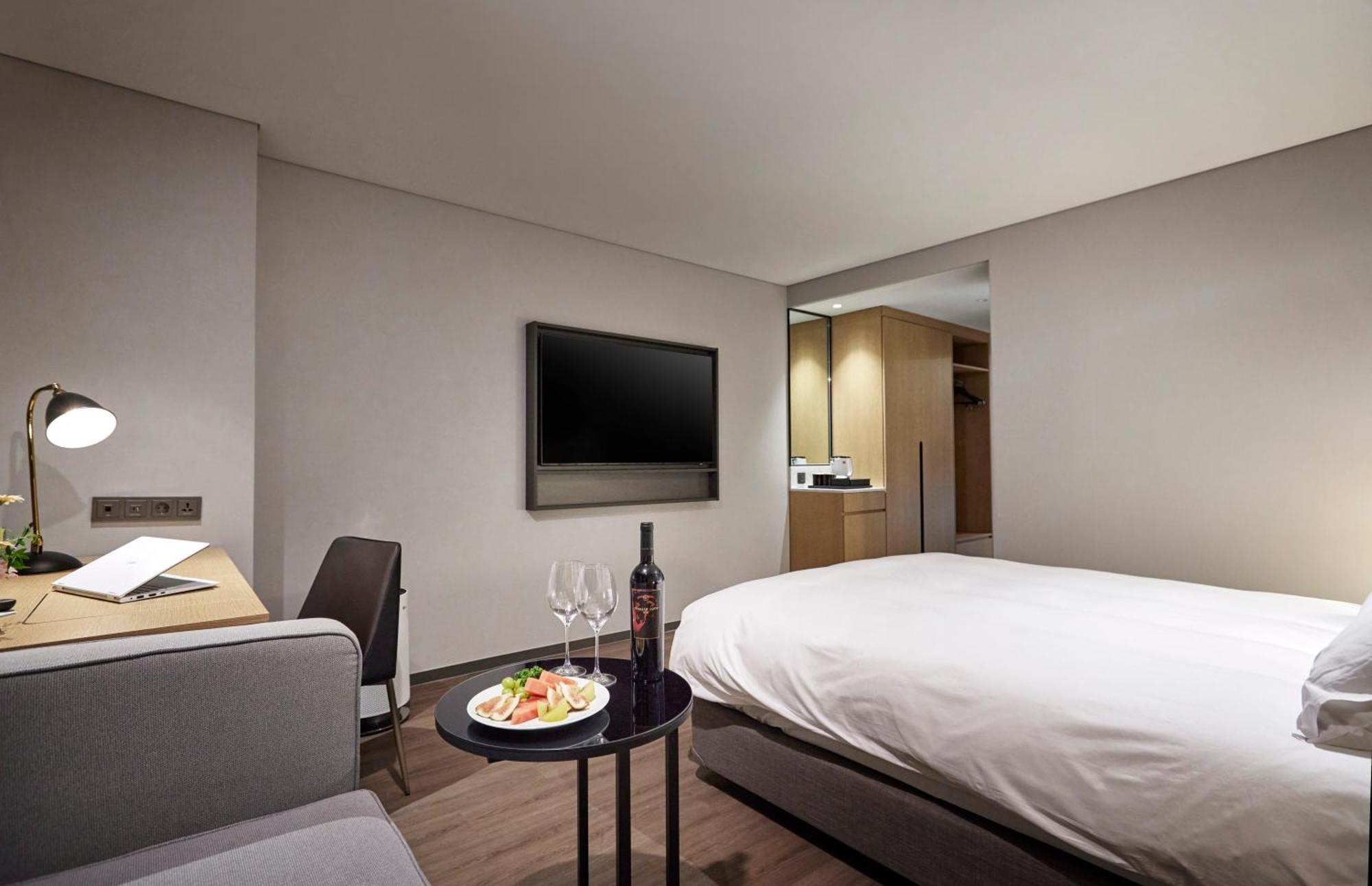 Hotel Interciti Тэджон Экстерьер фото