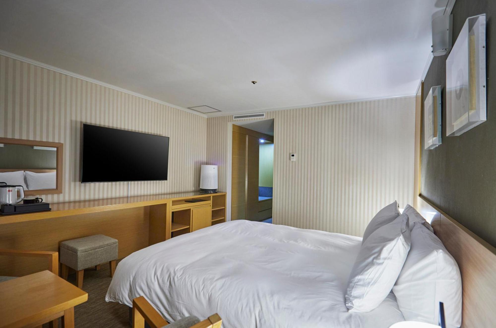 Hotel Interciti Тэджон Экстерьер фото